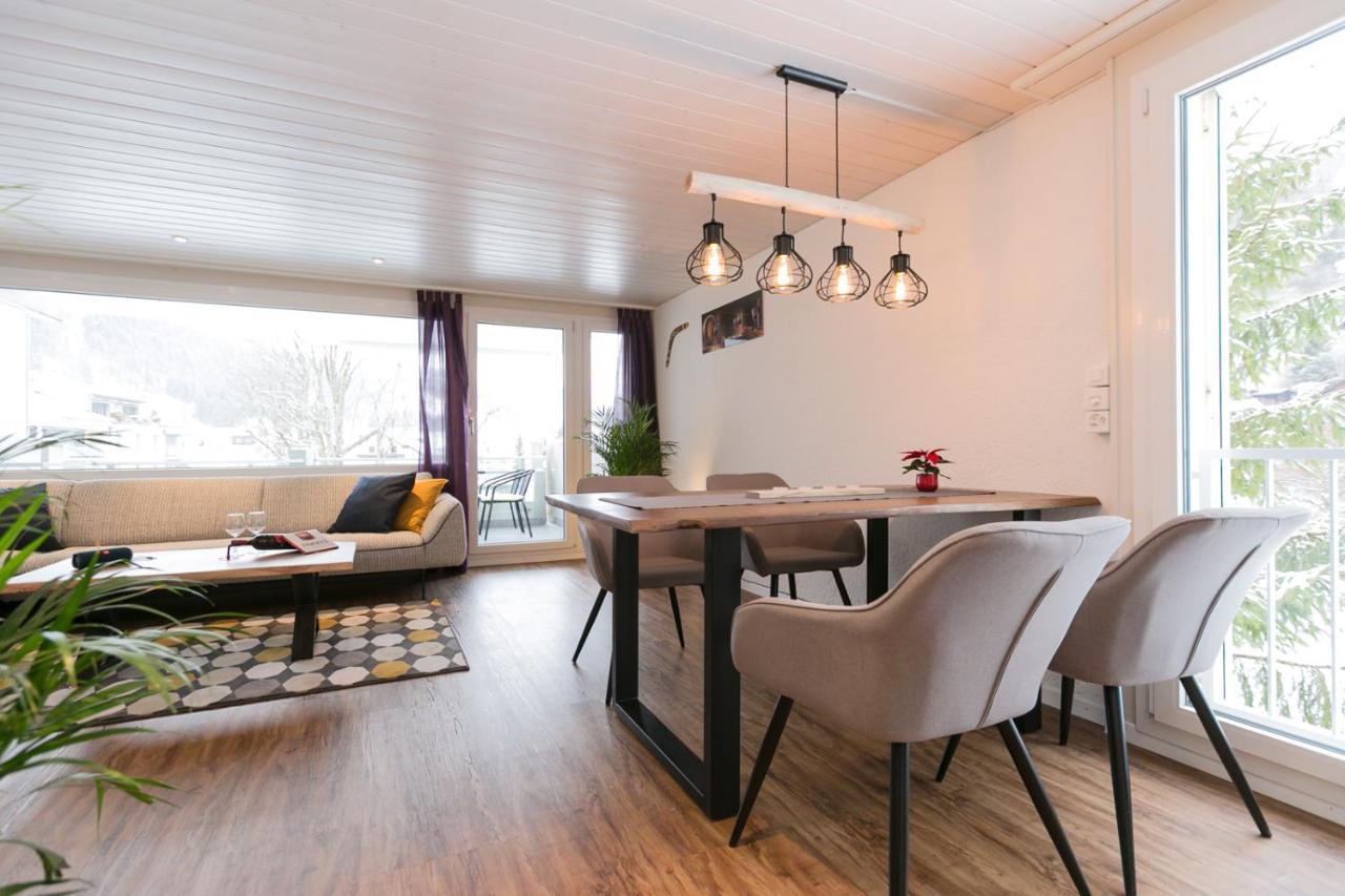 Spirit Apartments - Balkon - Bergsicht - Parkplatz 엥겔베르그 외부 사진