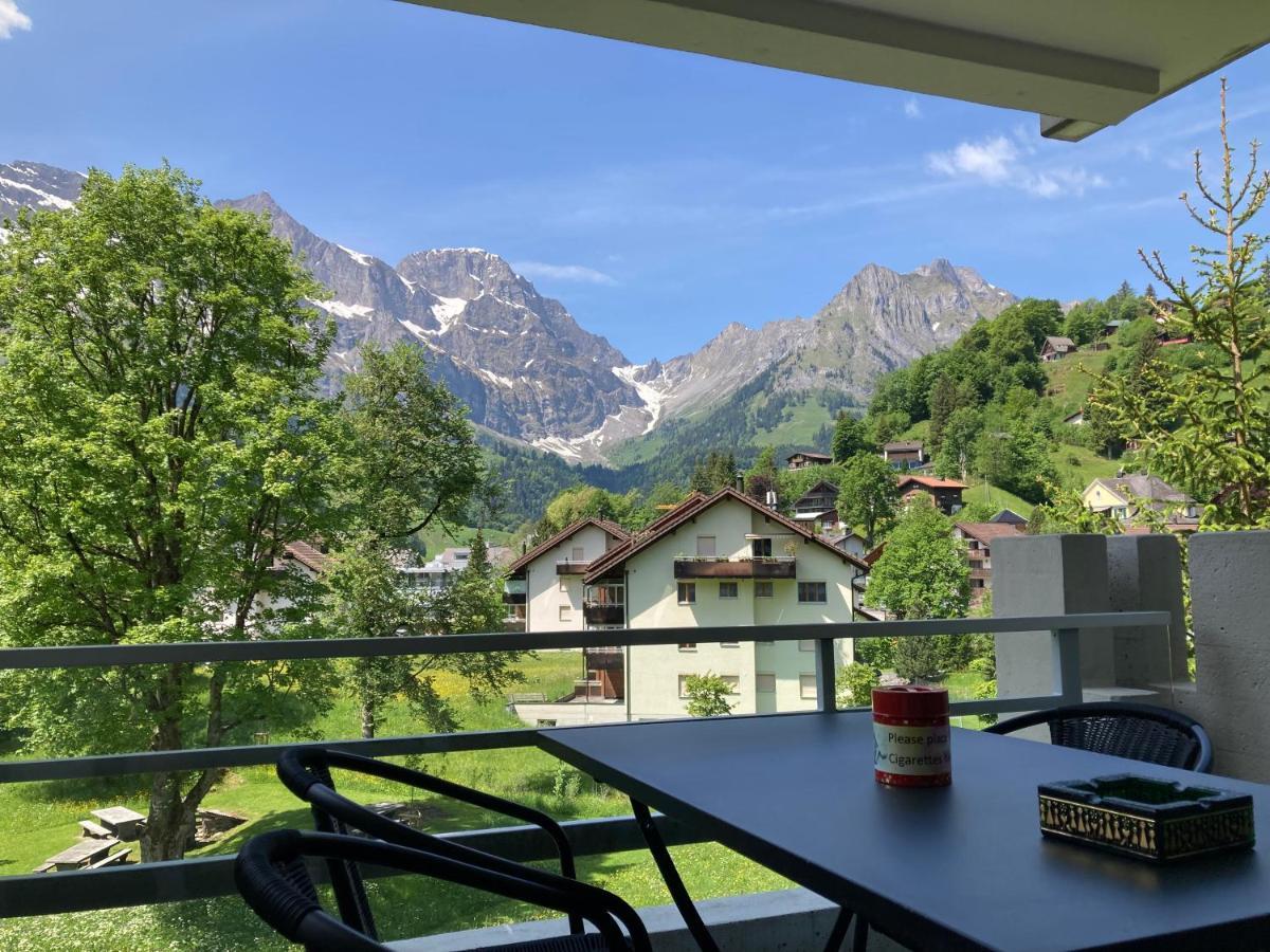 Spirit Apartments - Balkon - Bergsicht - Parkplatz 엥겔베르그 외부 사진